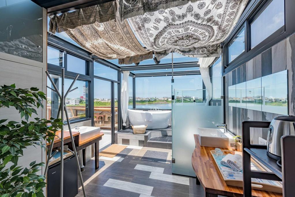 Malibu Oceanview Homestay Magong Eksteriør billede