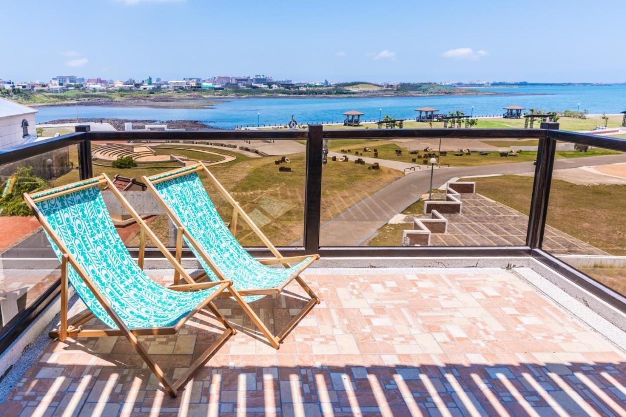 Malibu Oceanview Homestay Magong Eksteriør billede